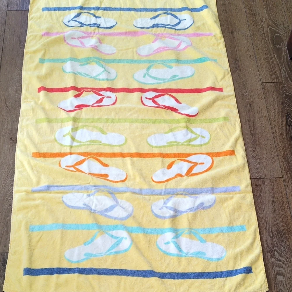 Vintage Gramercy International‎ Beach Towel - Yellow Rainbow Flip Flop Shoes